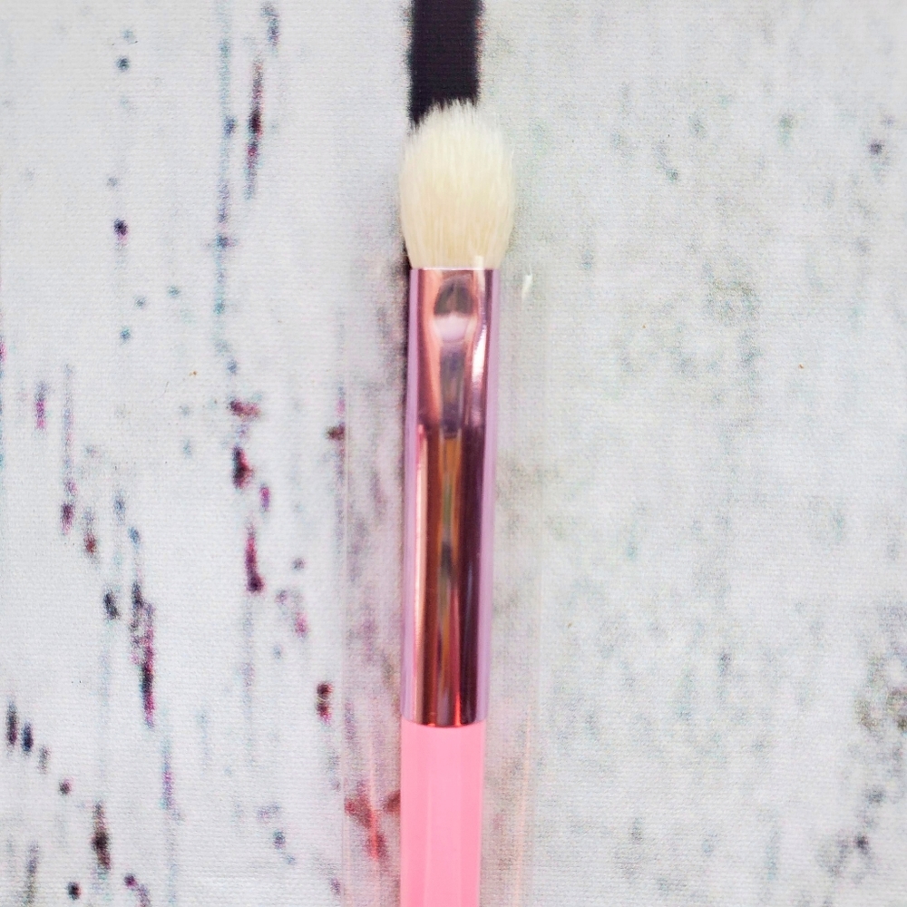 Morphe X Jeffree Star JS6 rule blender brush